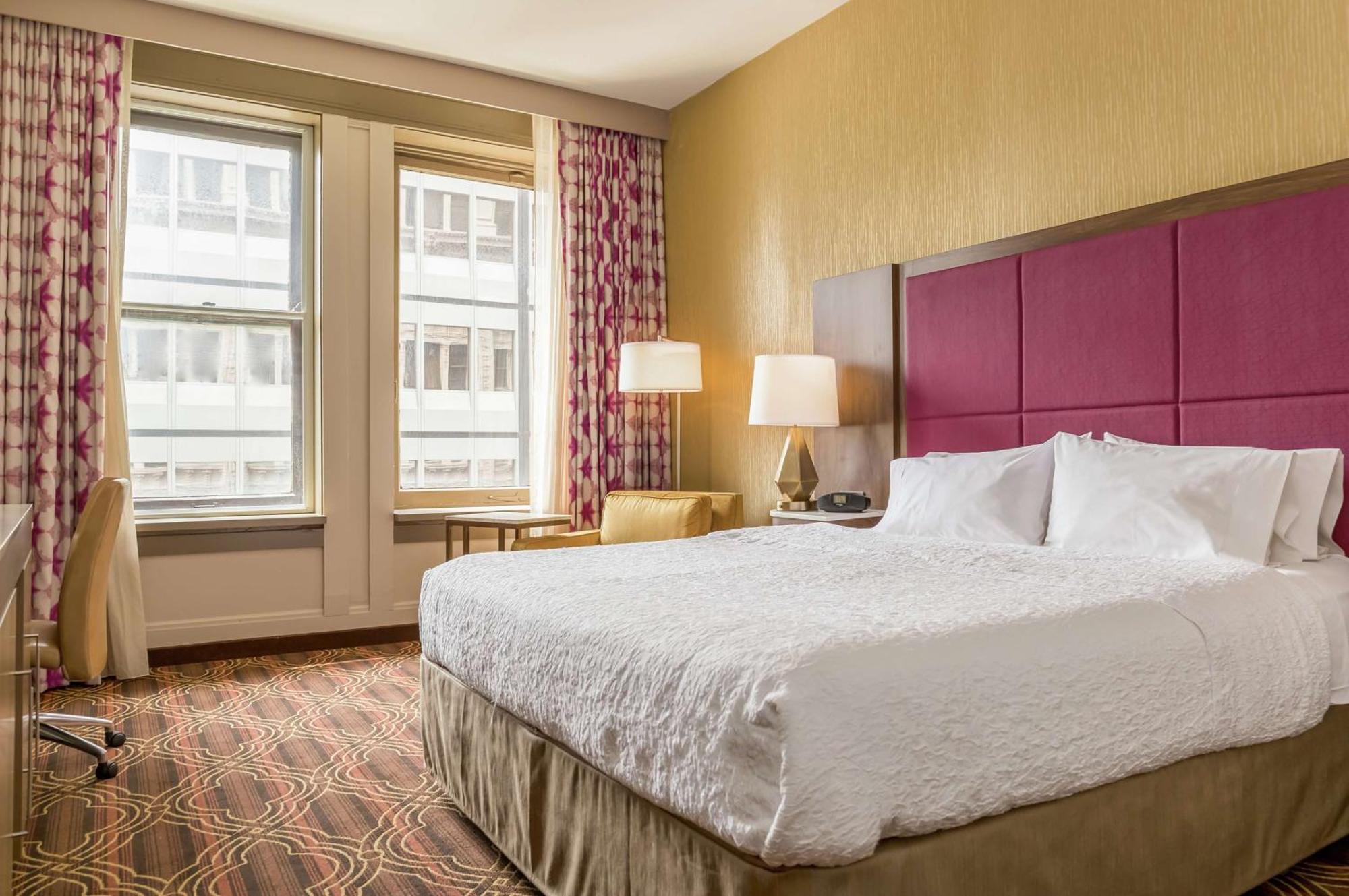 Hampton Inn Majestic Chicago Theatre District Bagian luar foto